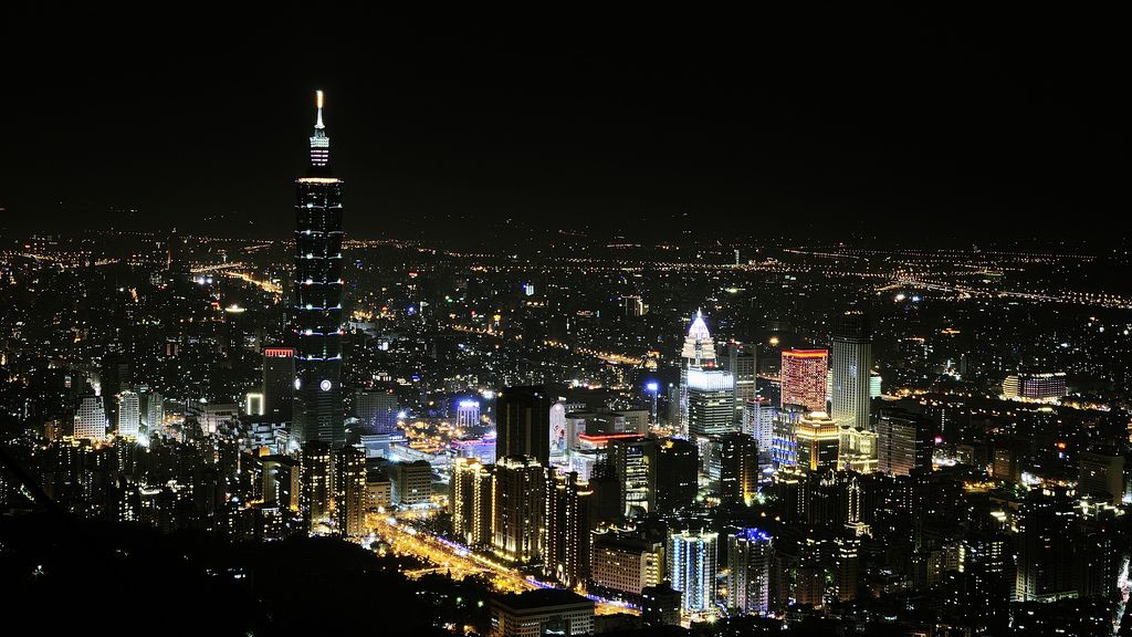 2014-new-year-taipei-101-fireworks