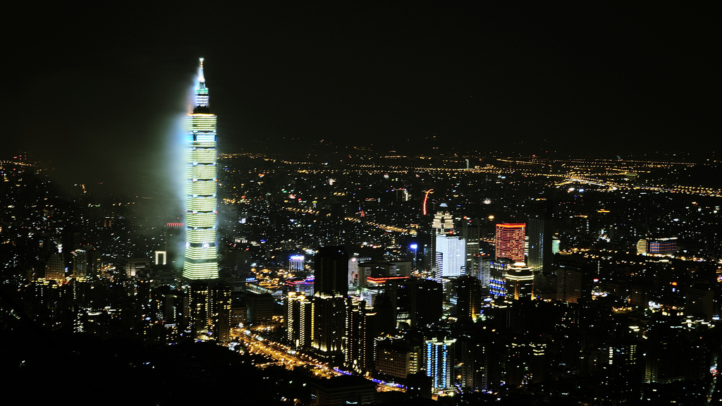 2014-new-year-taipei-101-fireworks