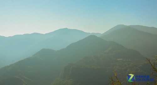 大C游世界 台灣阿裡山美艷環繞的群山