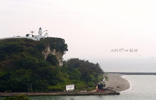 小樓依山勢而建