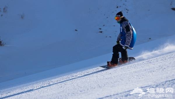 滑雪季來臨 北京八達嶺滑雪場享滑雪樂趣