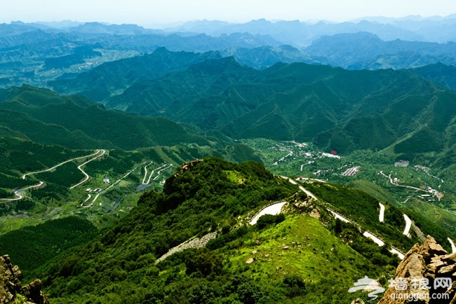 房山白草畔 天高雲淡好風光