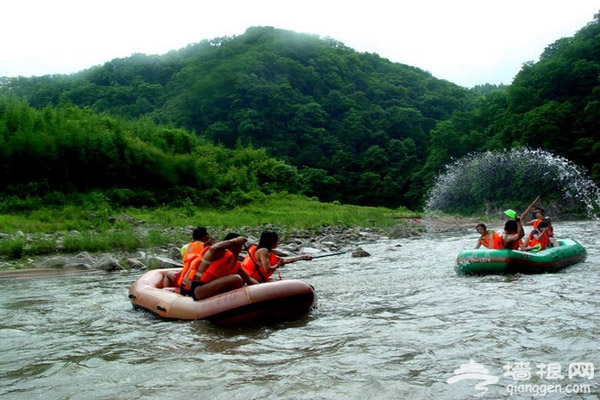 白河漂流：峽谷沖浪 一路漂流一路景