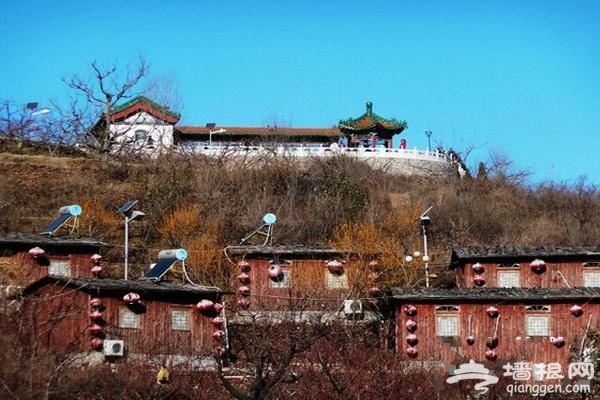 京郊掛甲峪村 山間盆地裡有家“旋轉餐廳”[牆根網]