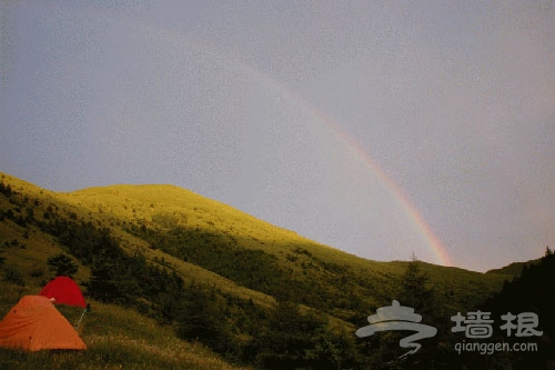 佛國重地：小五台山(圖)(精)