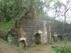 和平島東砲台